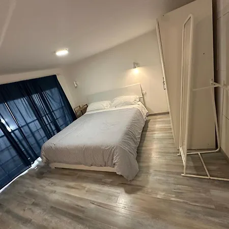 La Maisonette At Duomo Apartment