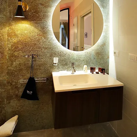 Incanto Guest house *