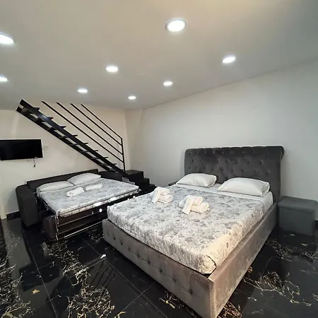 Valentino Luxury Apartment Naples