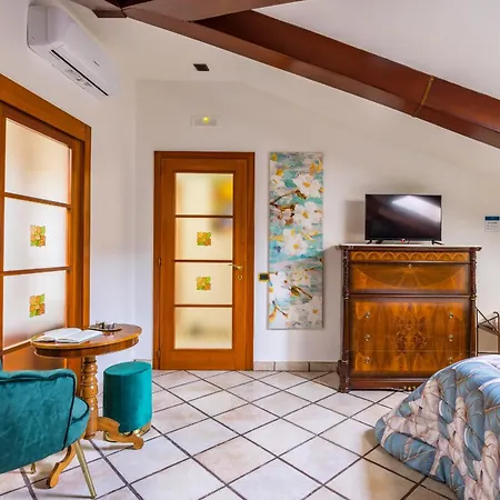 Casa Raffaela With Terrace By Wonderful Italy