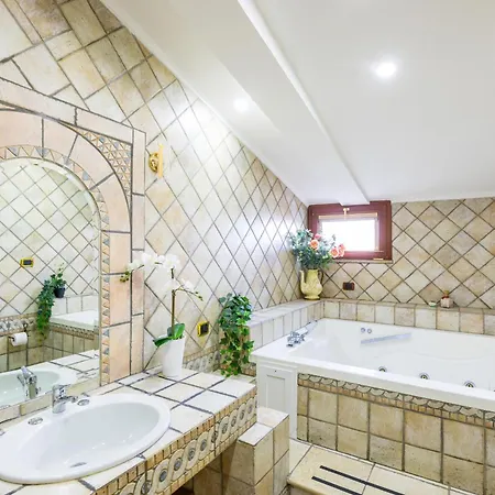 Apartment Casa Raffaela With Terrace By Wonderful Italy Naples
