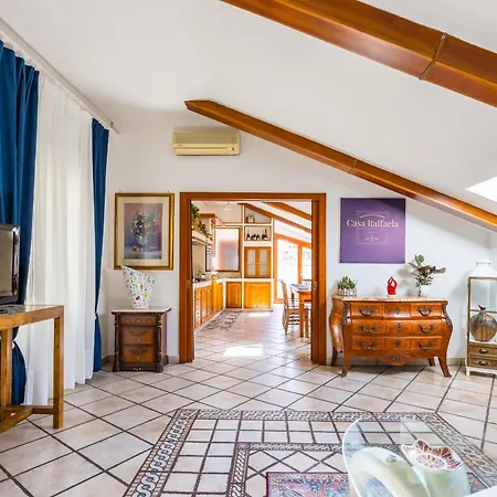 Casa Raffaela With Terrace By Wonderful Italy
