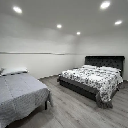 Valentino Luxury Apartment Naples