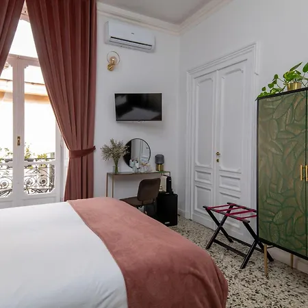 Quatrum - Guest house *