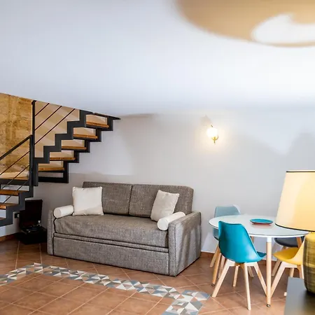 Spaccanapoli Experience Apartment *