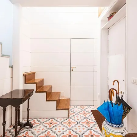 Apartment Cortile Montechia By Domusextra *