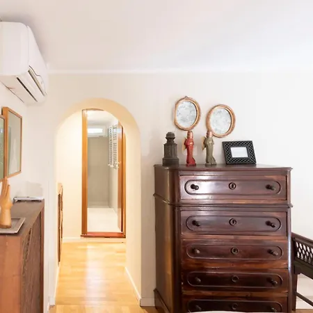 Cortile Montechia By Domusextra Apartment Naples