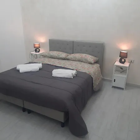 Perla Blu Naples