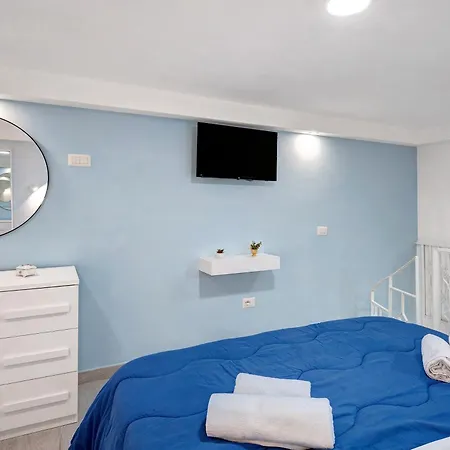 Partenope Dorata Apartment *