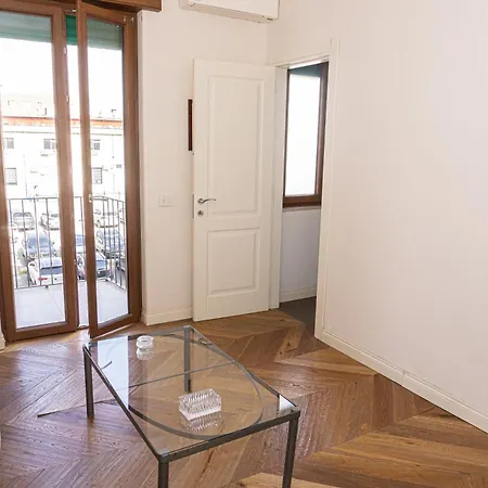 A.i.r. Terminal Station Guest house Naples