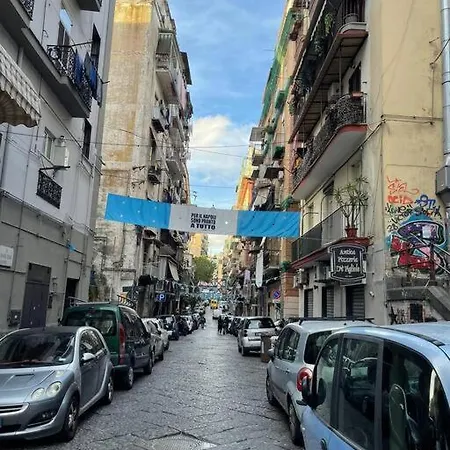 Metro Stazione-duomo 500m -appartamento Centrale Ed Elegante Naples