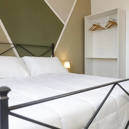 Civico13 Bed & Breakfast 2*