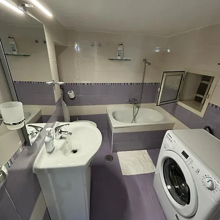 Minerva Apartment *