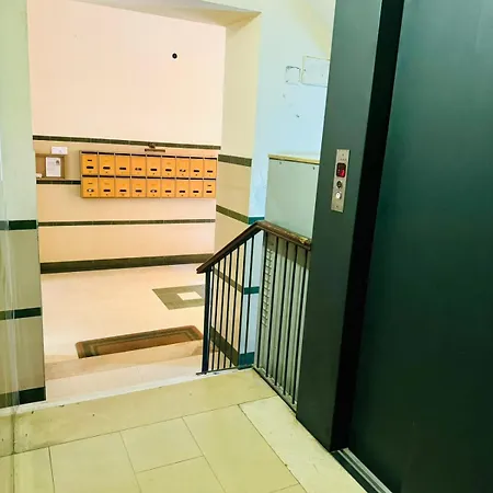Punto House Ferrovia Guest house *