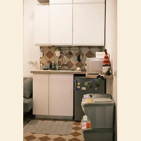 Nespolino, Piccola Casetta In Centro Storico Al Piano Terra Con Piccolo Spazio Esterno Privato Apartment