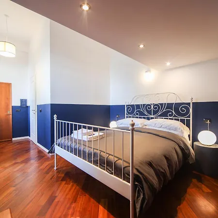 Salotto Borbonico Bed and Breakfast Νάπολη