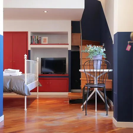 Salotto Borbonico Bed & Breakfast 2*