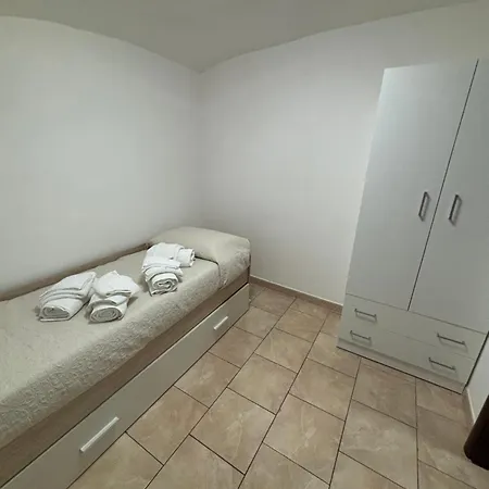Domus Dei Gemelli * Nápoles