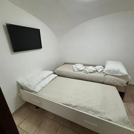 Apartamento Domus Dei Gemelli