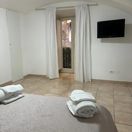 Domus Dei Gemelli * Nápoles