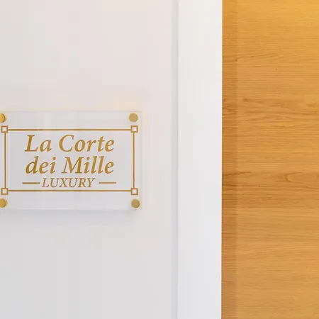 Affittacamere La Corte Dei Mille Luxury *
