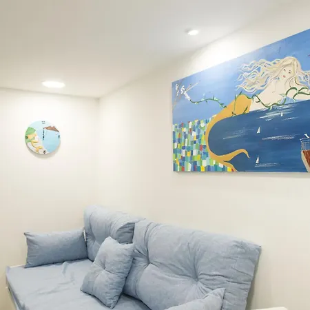 Partenope Dorata Apartment *