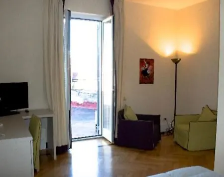 Aparthotel Gli Angioini Srl