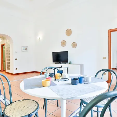 Chiaia Sea View Gem Apartment