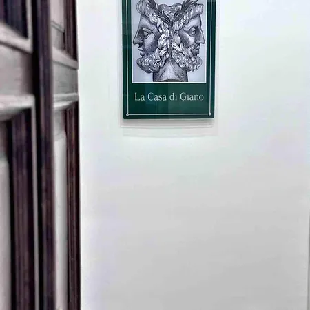 La Casa Di Giano Naples