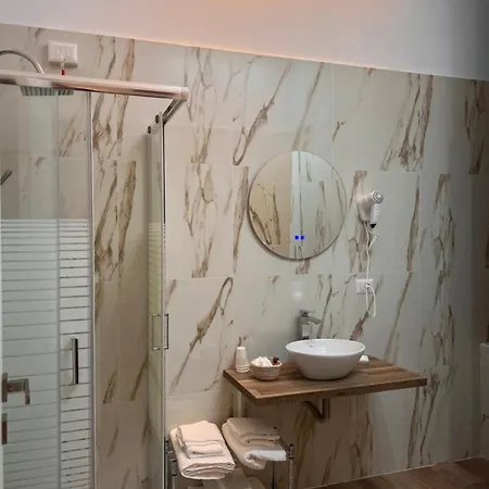 Astorya E' Guest house *