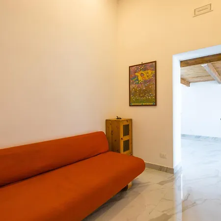 Carrozzieri Nest At Historical Center Naples
