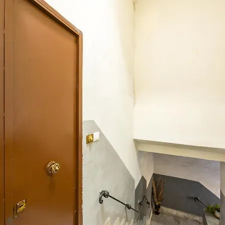 Apartamento Carrozzieri Nest At Historical Center
