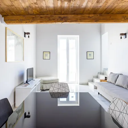 Apartment Carrozzieri Nest At Historical Center *