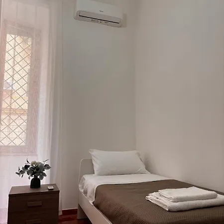 La Tela Di Elena