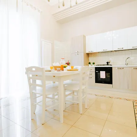 Citarelli Family House * Napoli