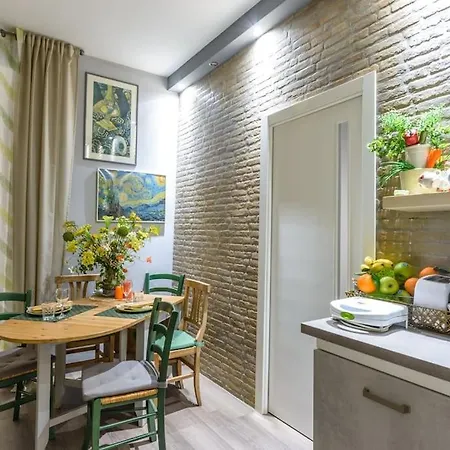 Casabarina Live In The Center Of Apartment