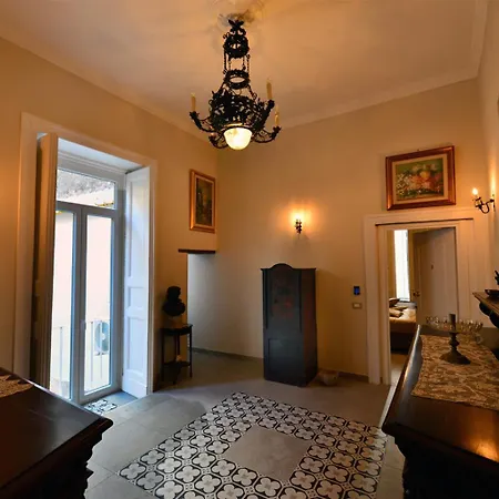 Xenia Neapolis Guest house *