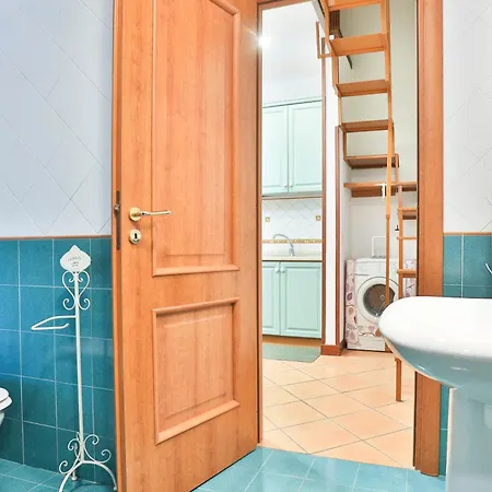 Chiaia Sea View Gem Apartment Naples