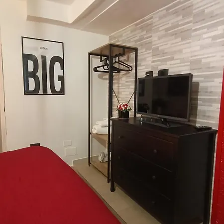 La Casa Di Leo Apartamento *