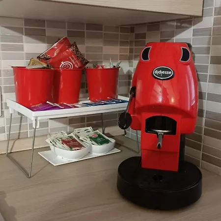La Casa Di Leo Apartment *
