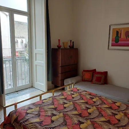 Palazzo Carafa Di Montorio Bed & Breakfast