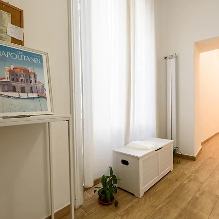 Ecosuite Spaccanapoli Guest house Naples