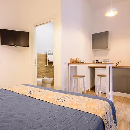 Ecosuite Spaccanapoli * Naples