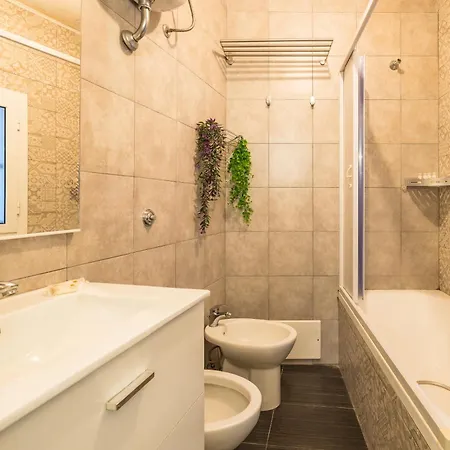 A Due Passi - Spagnoli Apartment Naples