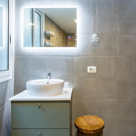 A Due Passi - Spagnoli Apartment Naples