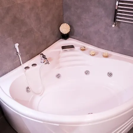 Apartment A Un Passo Dal Castello Maschio Angioino Naples