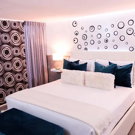 A Un Passo Dal Castello Maschio Angioino Apartment *
