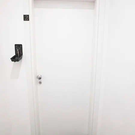 Hall In Center ナポリ