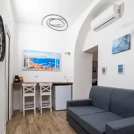 Il Cuore Di Napoli. Little Sweet Home. *