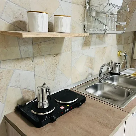 Home Green Apartment *